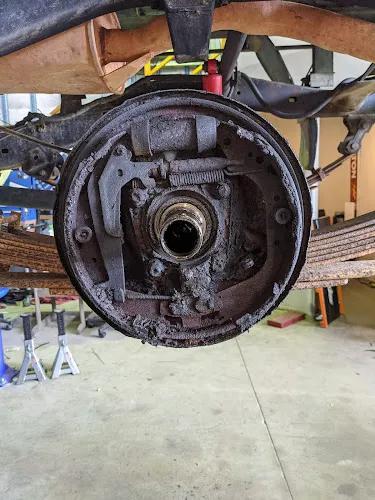 Hughes Speed Marine Mobile Mechanic - Trailer Repair in Mareeba